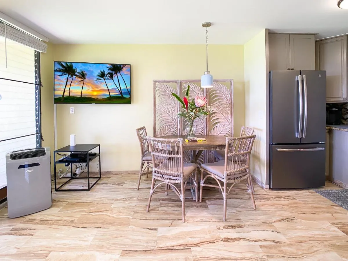 Image 5 of WBH D227 – Aloha La’i2 – Oceanfront/1b1b/Wifi/AC/Cable/Pool/Extras