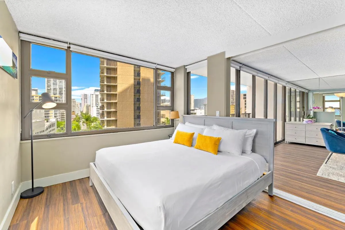 Image 1 of Waikiki Banyan 1BR, Steps to Beach with Free Parking!