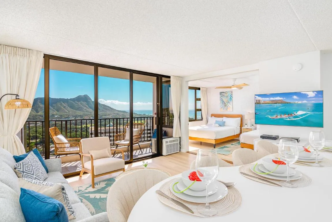 Image of Waikiki Banyan: Diamond Head and Ocean View Condo!