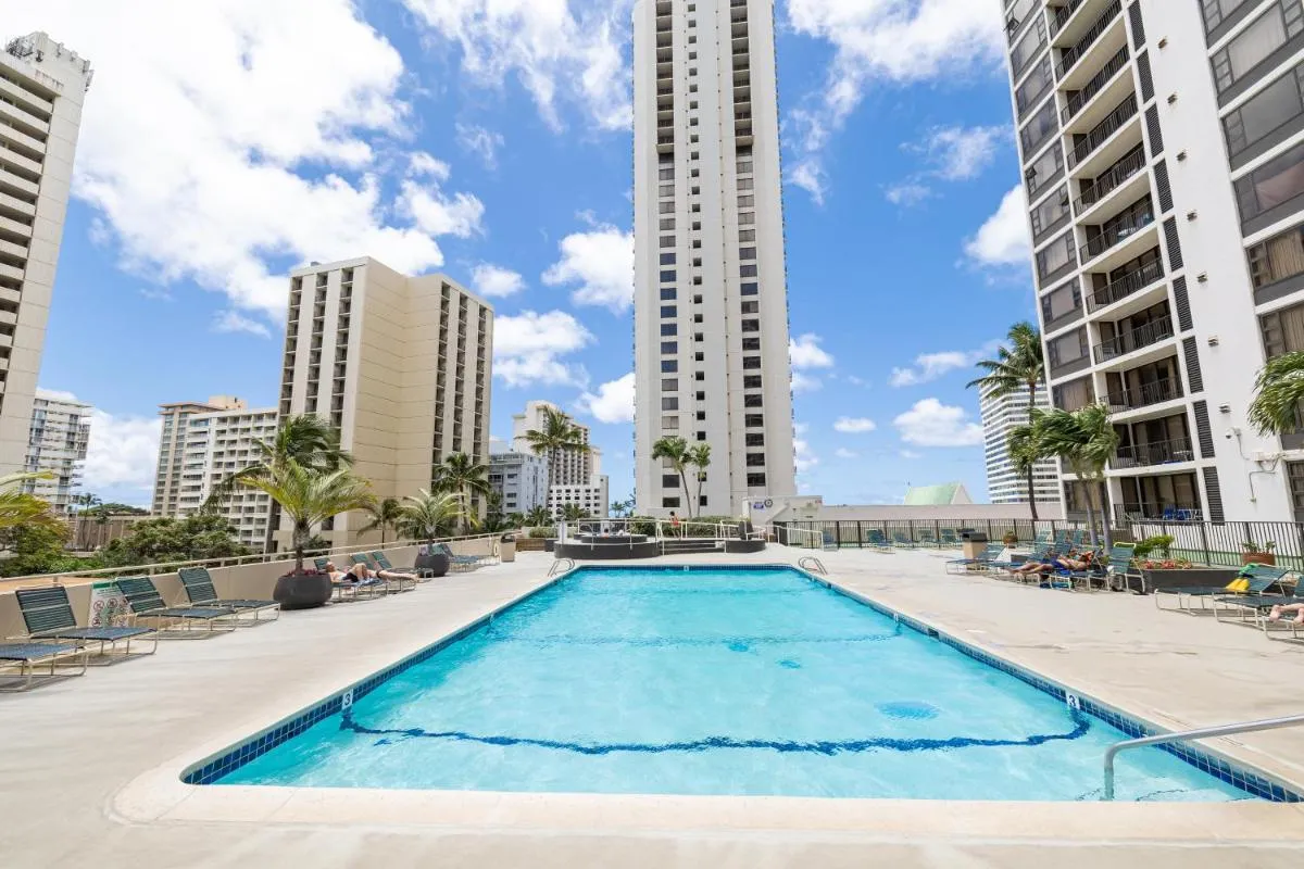 Image 3 of Waikiki Banyan Fabulous Ocean View Condo with Free Parking
