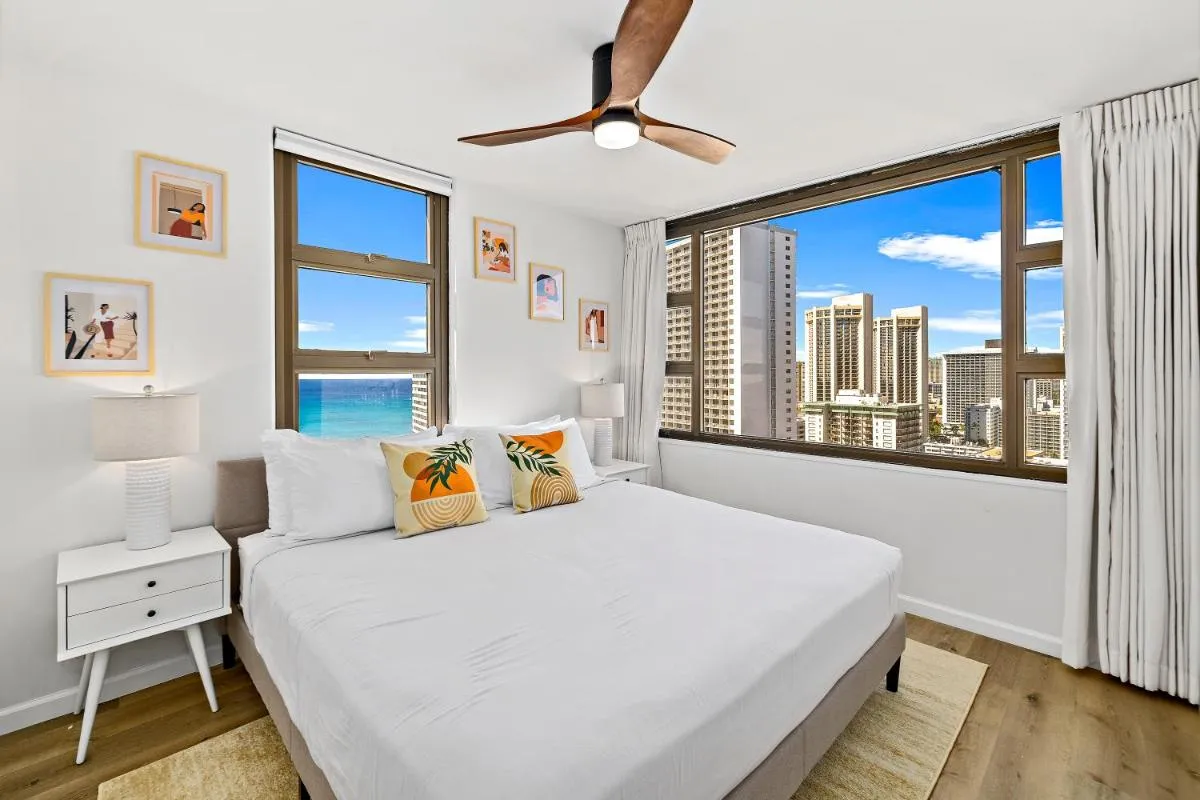 Image 1 of Waikiki Banyan Fabulous Ocean View Condo with Free Parking