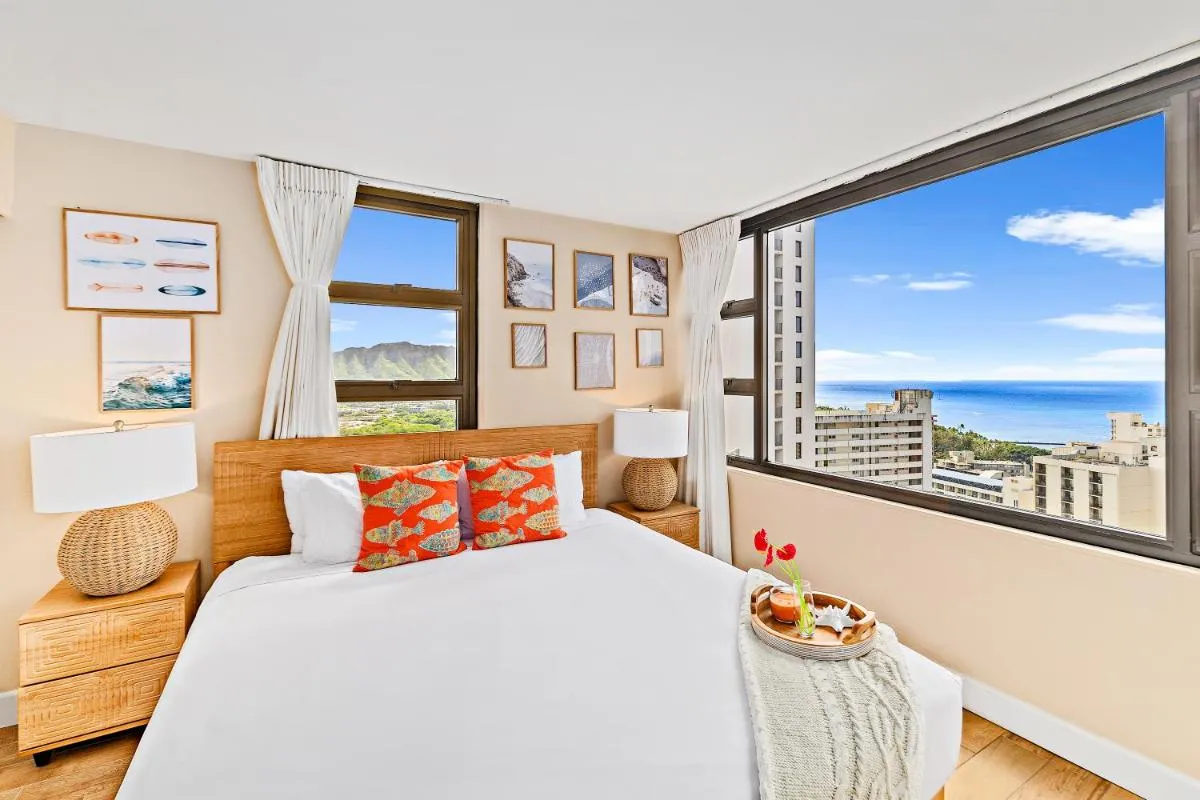 Image 1 of Waikiki Banyan Ocean View Hideaway, Short Walk to Beach with Parking