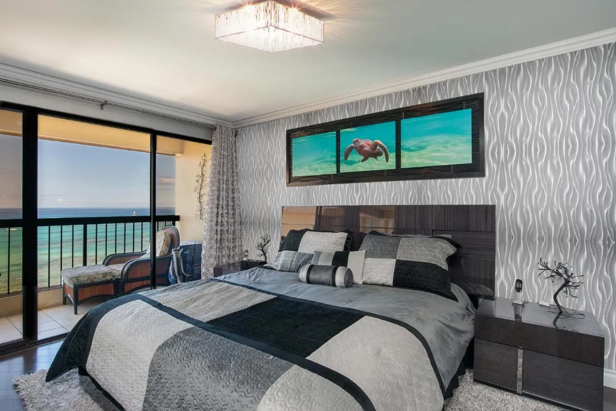 Image 5 of Waikiki Beach Tower