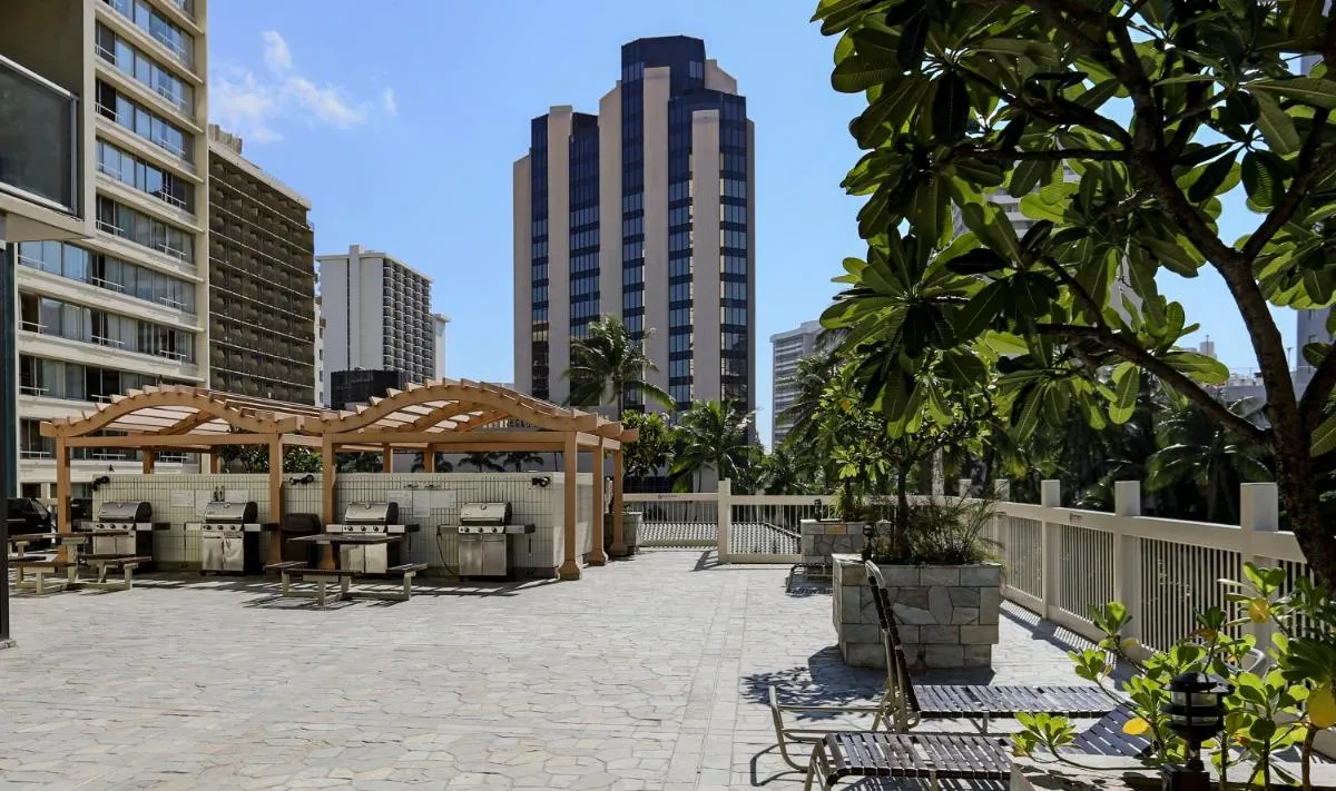 Image 6 of Waikiki Gem, Beautifully Upgraded King Studio!