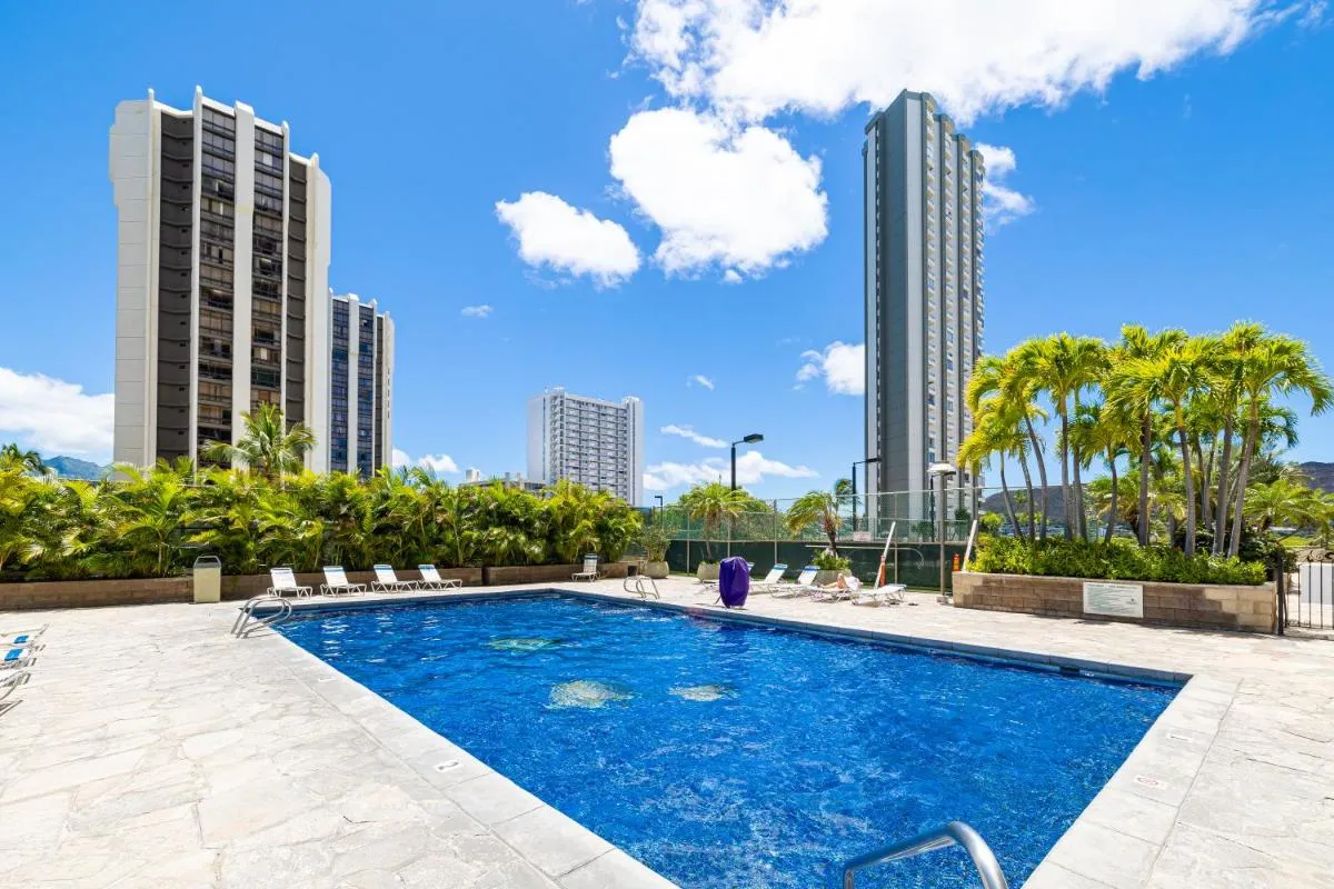 Image 3 of Waikiki Getaway, Diamond Head View Condo with Free Parking
