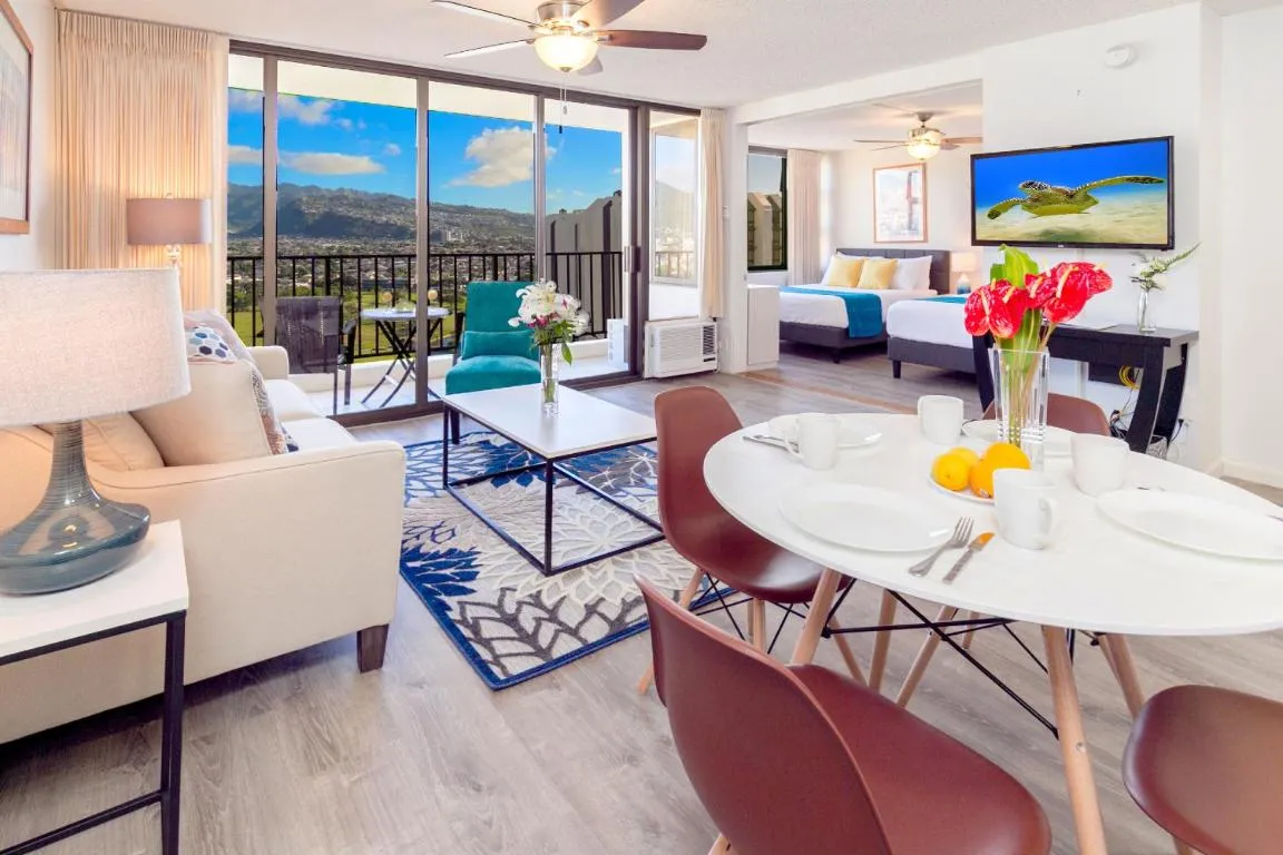 Image of Warm Aloha Vibes, Mountain Views, Short Walk to Beach, and Free Parking