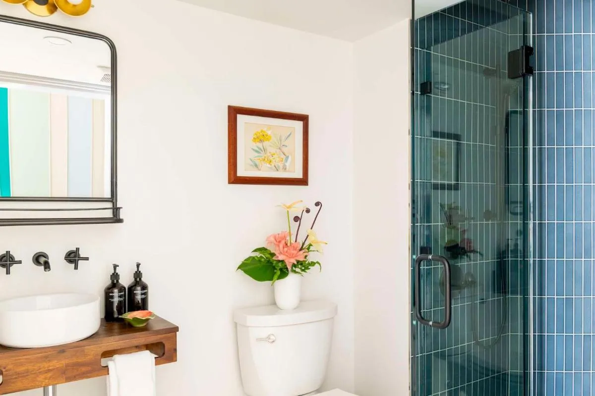 Image 3 of Wayfinder Waikiki