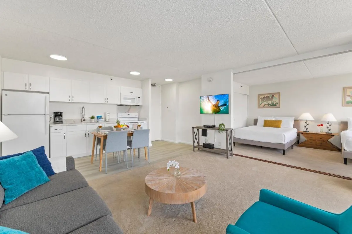 Image 5 of 1BR Condo with Beautiful Mountain Views and Free Parking!