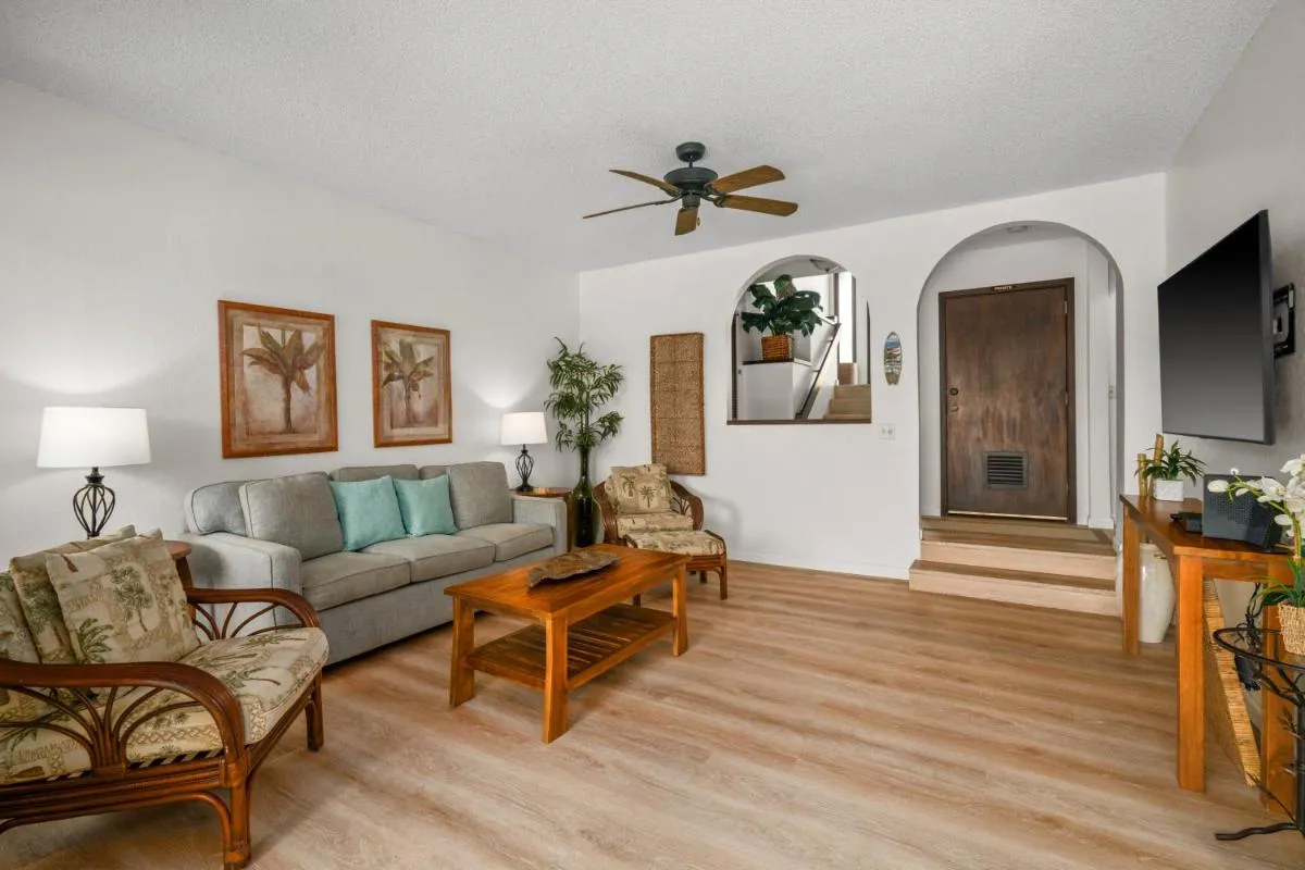 Image 5 of 1Br 1Ba Kahala Tropical Dream, Pool, Garden View 513
