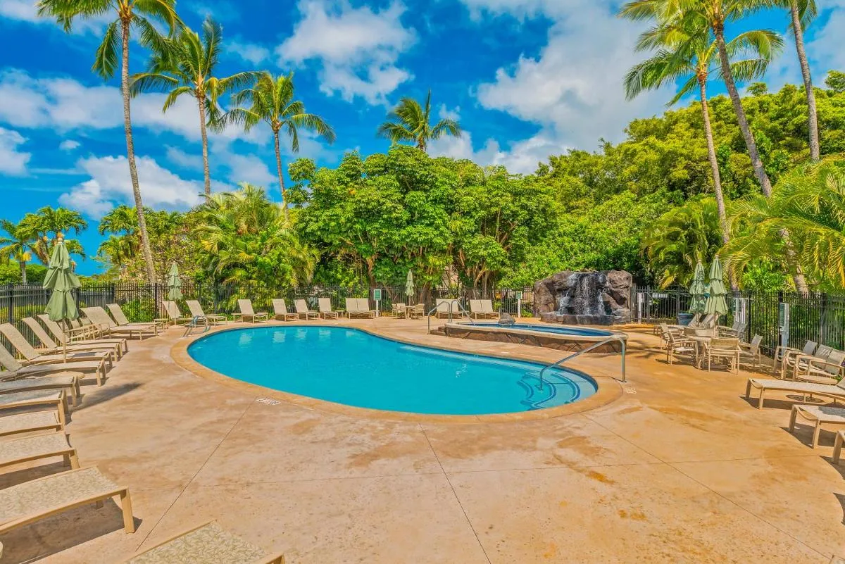 Image 1 of 1Br 1Ba Kahala Tropical Dream, Pool, Garden View 513