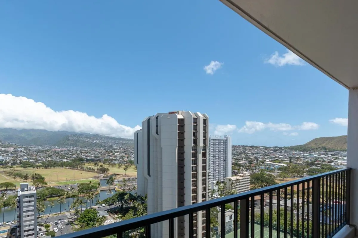 Image 6 of 21st Floor Condo With View of Ko’olau Mountains and the Ala Wai Canal condo