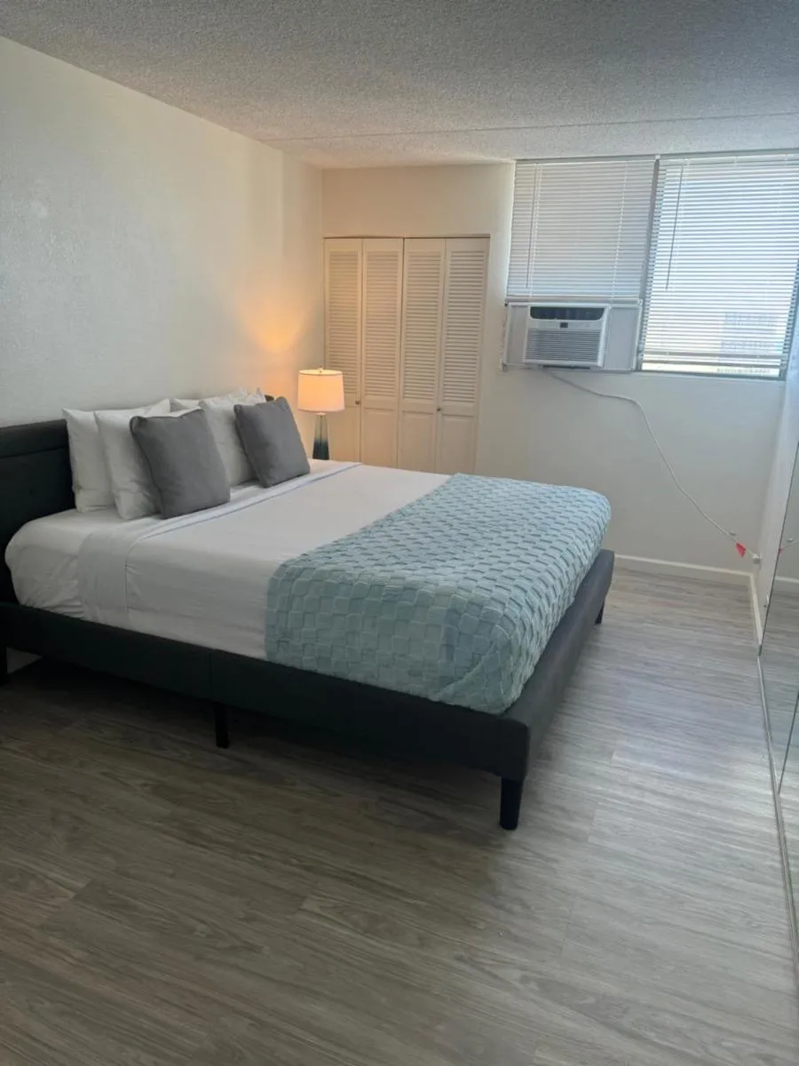 Image 6 of 28th Floor Breathtaking Ocean View with a Kitchen-Free Parking-Corner Unit-King Bed