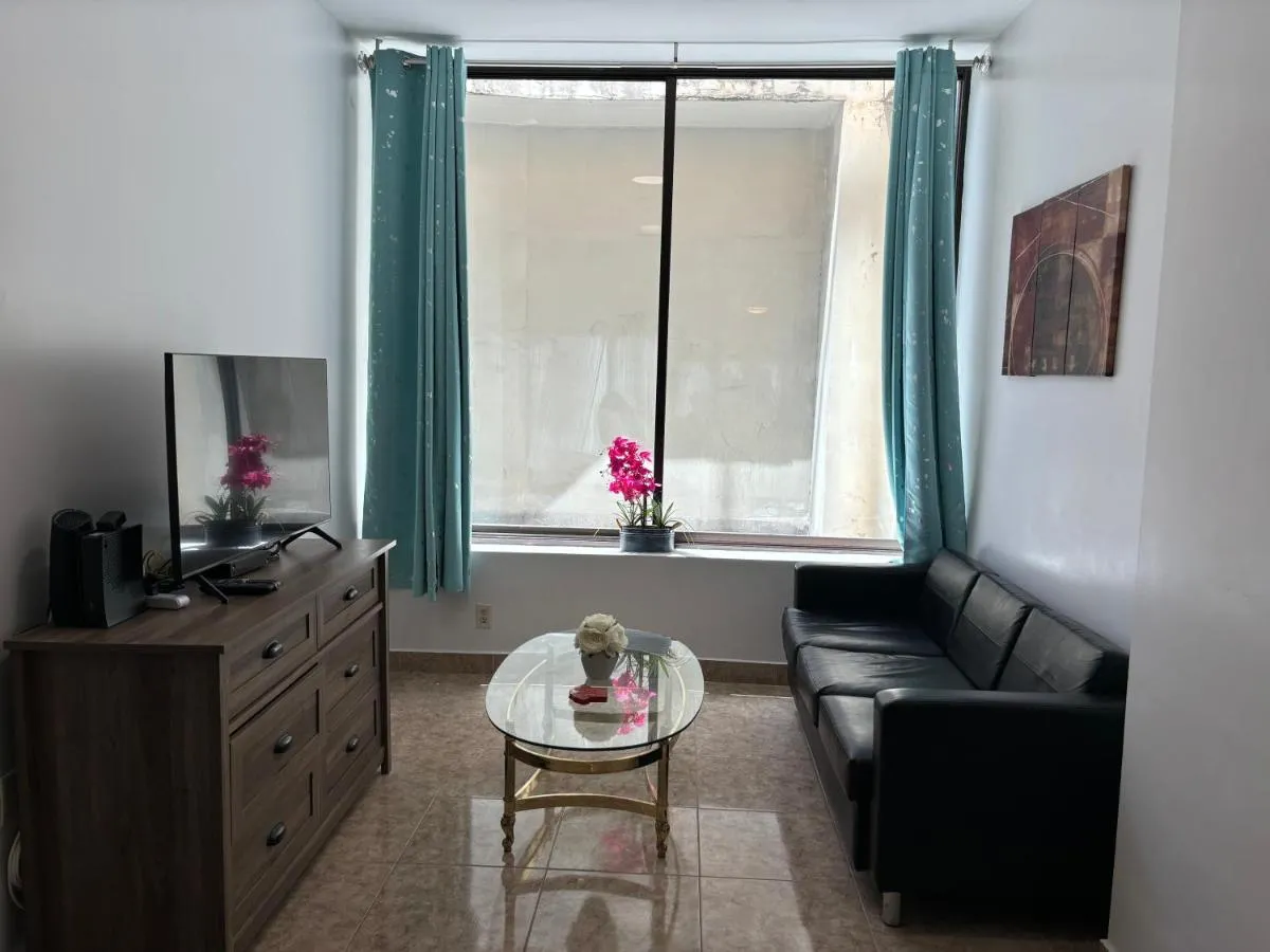 Image 3 of 2BR Downtown High Ceiling Free Parking and WiFi
