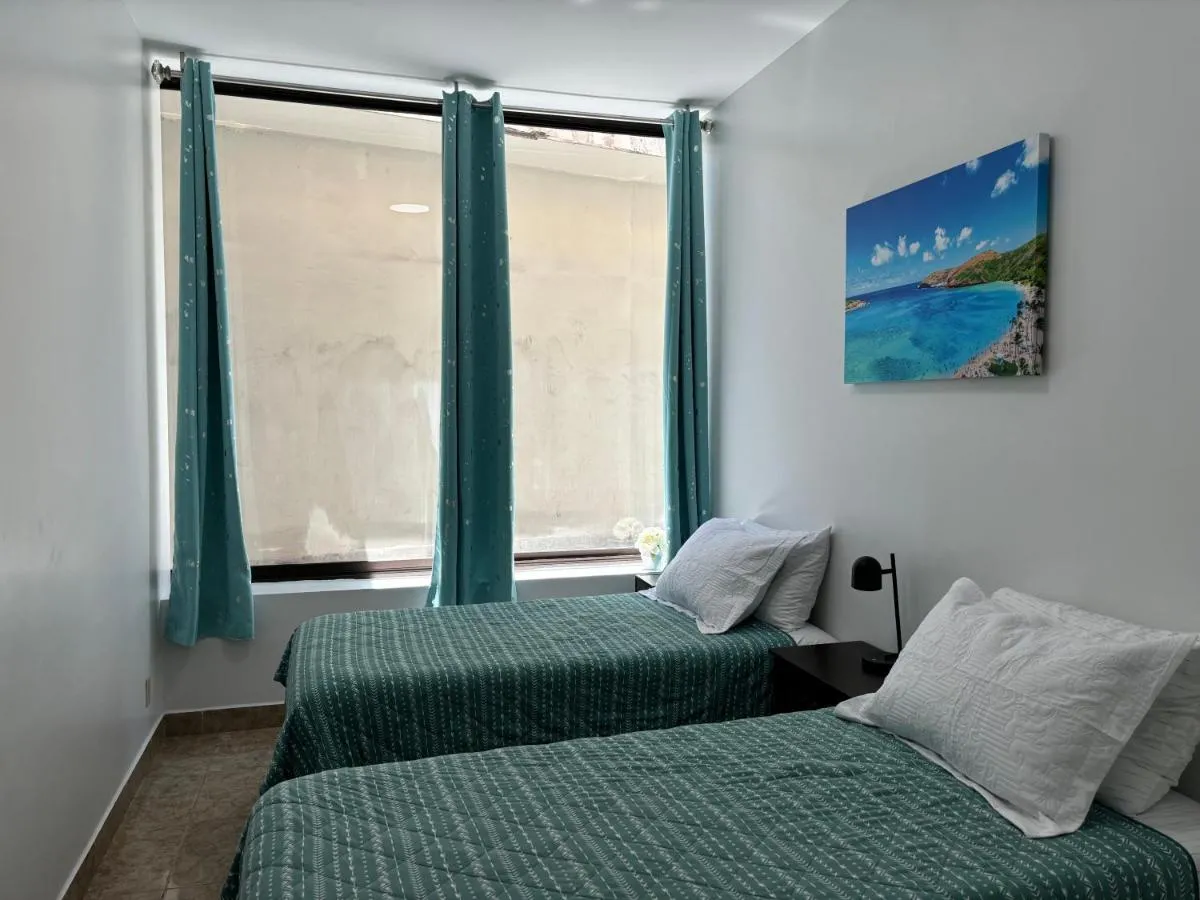 Image 2 of 2BR Downtown High Ceiling Free Parking and WiFi