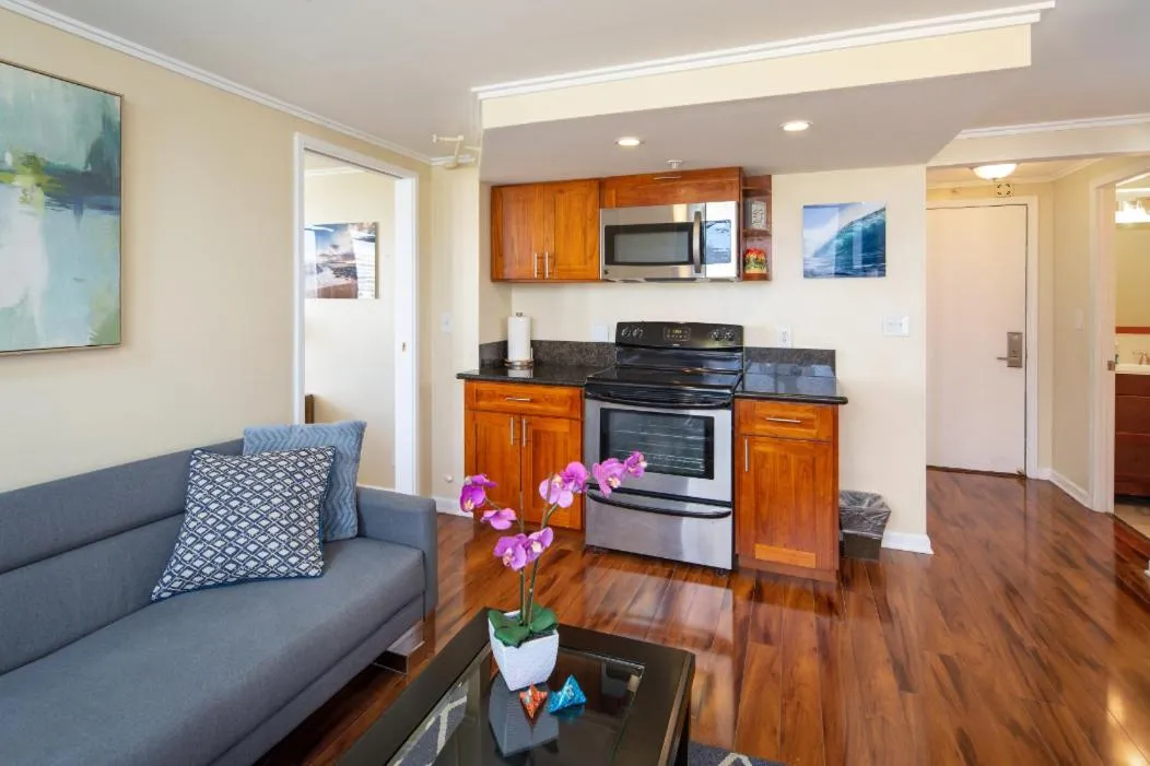 Image 1 of 2 Bedroom Corner Suite & Tropical Views