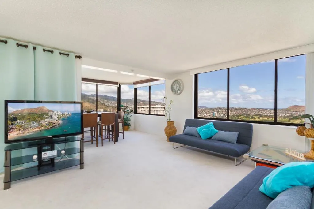 Image of 2 Bedroom Penthouse w/Ocean Views