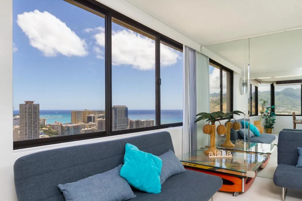 Image 2 of 2 Bedroom Penthouse w/Ocean Views