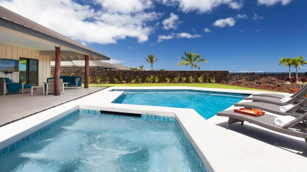 Image of ALOHA SHORES Spacious Ainamalu 4BR Home with Mountain and Ocean View