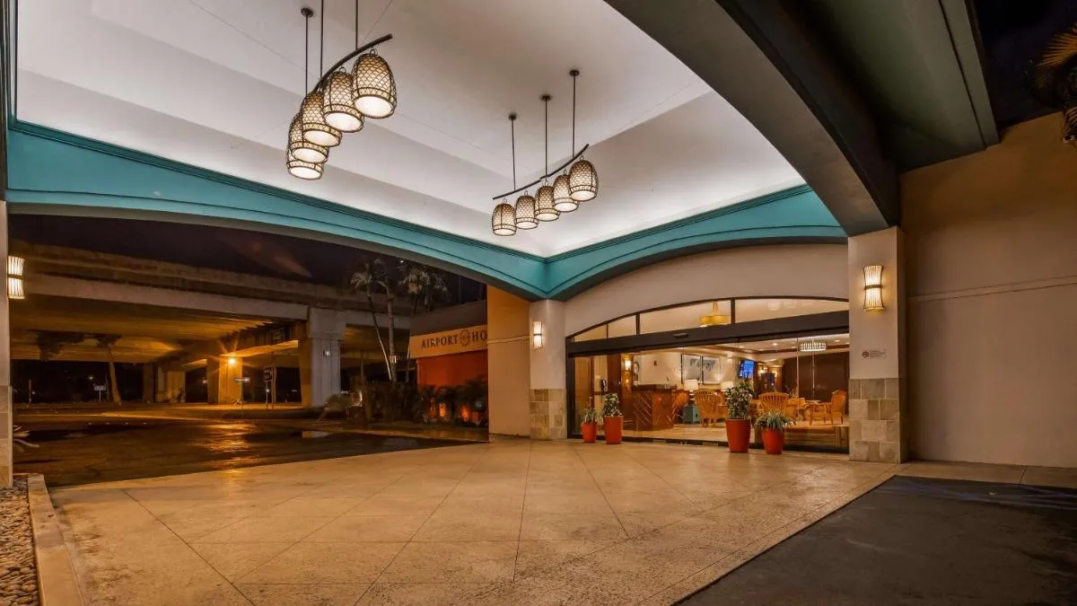 Image 6 of Airport Honolulu Hotel
