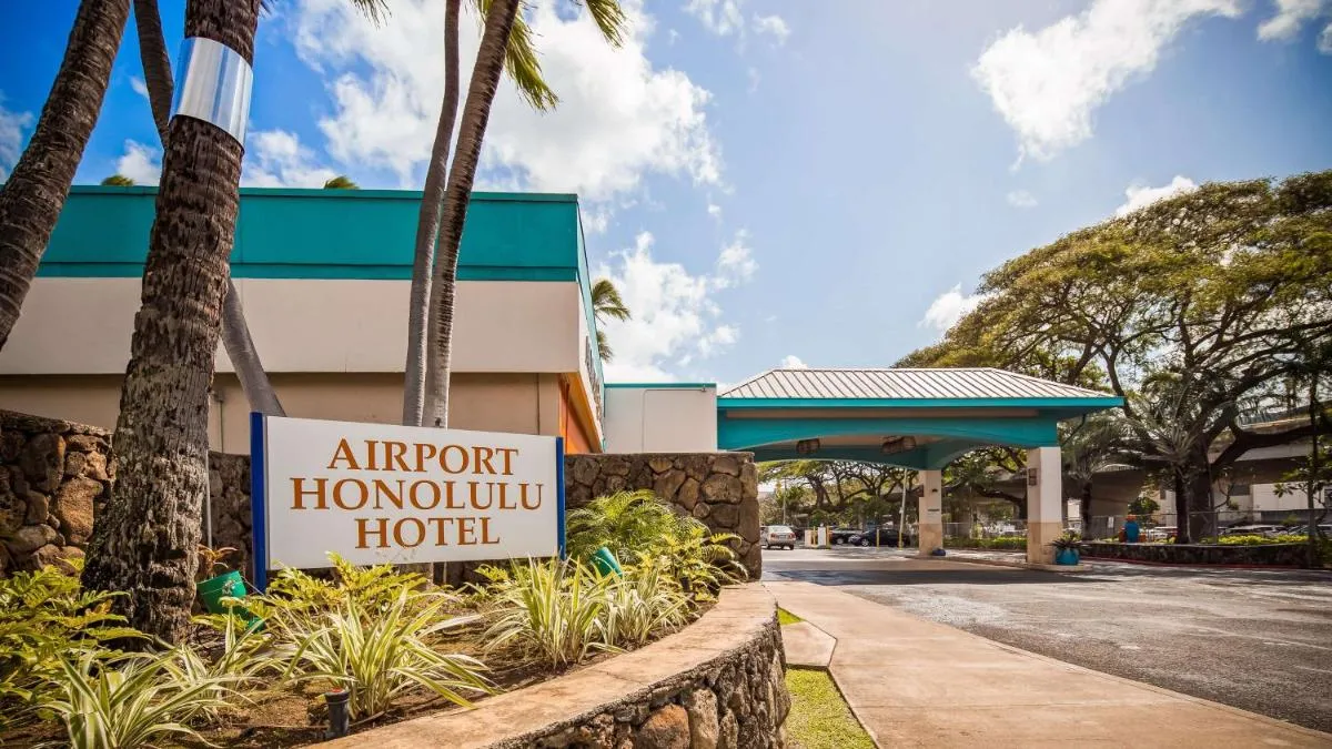 Image 2 of Airport Honolulu Hotel