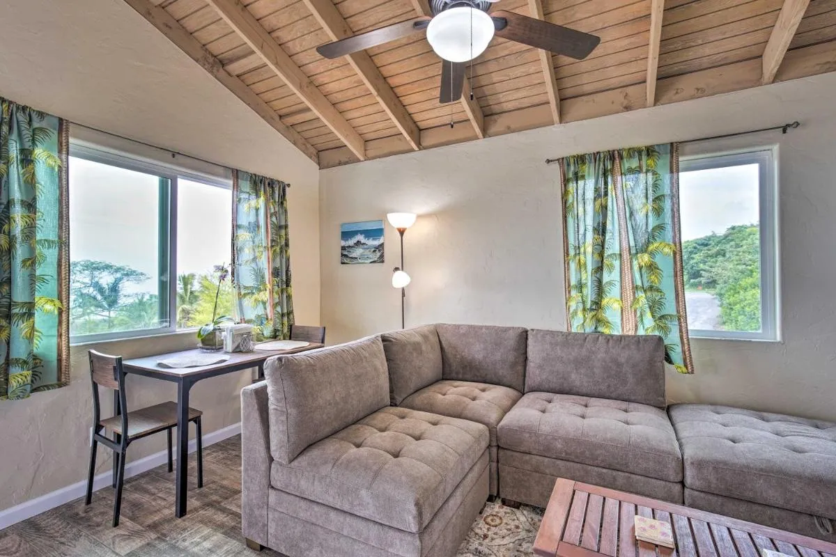 Image 2 of Airy Kailua-Kona Apt Less Than 3 Mi to Beach Access!