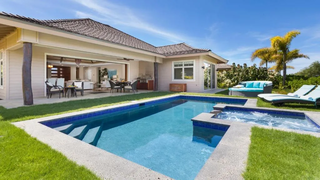Image of BLUE LAGOON Single Level 4BR KaMilo Home with Pool and Cottage