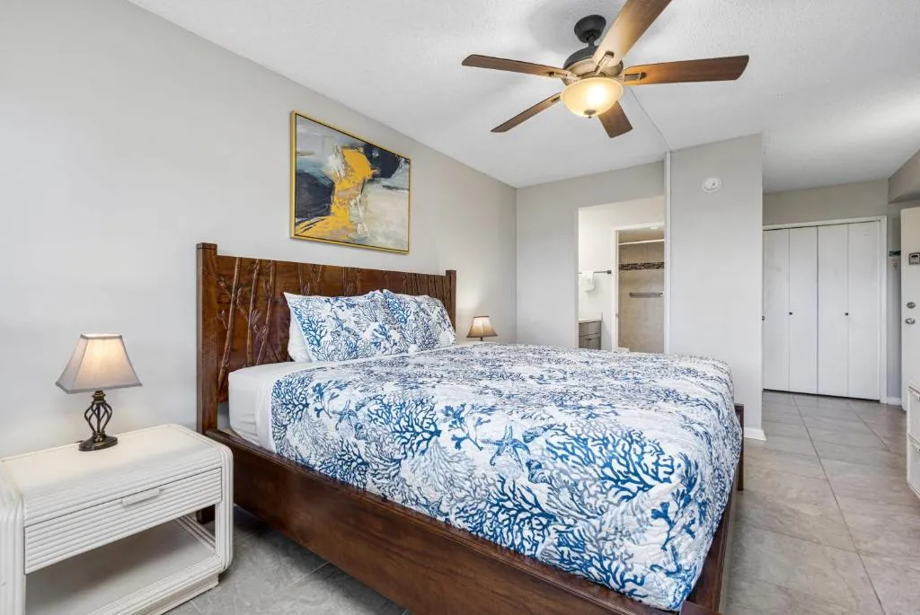 Image of Beautiful Modern Remodeled Maui Banyan Studio