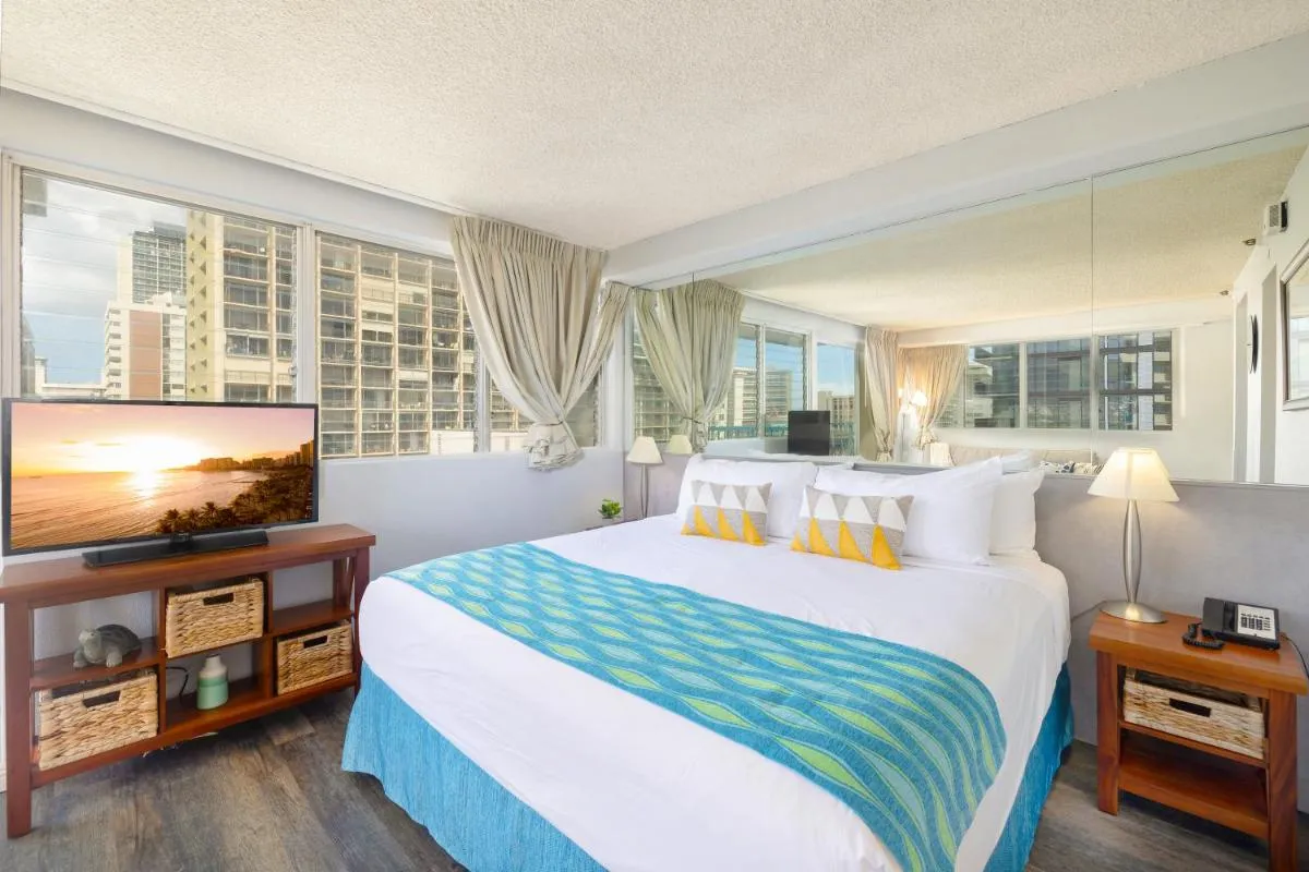 Image 3 of Beautiful Studio in the Heart of Vibrant Waikiki