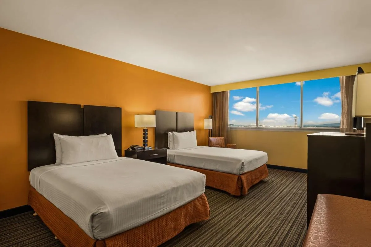 Image 5 of Best Western The Plaza Hotel Honolulu Airport – Free Breakfast