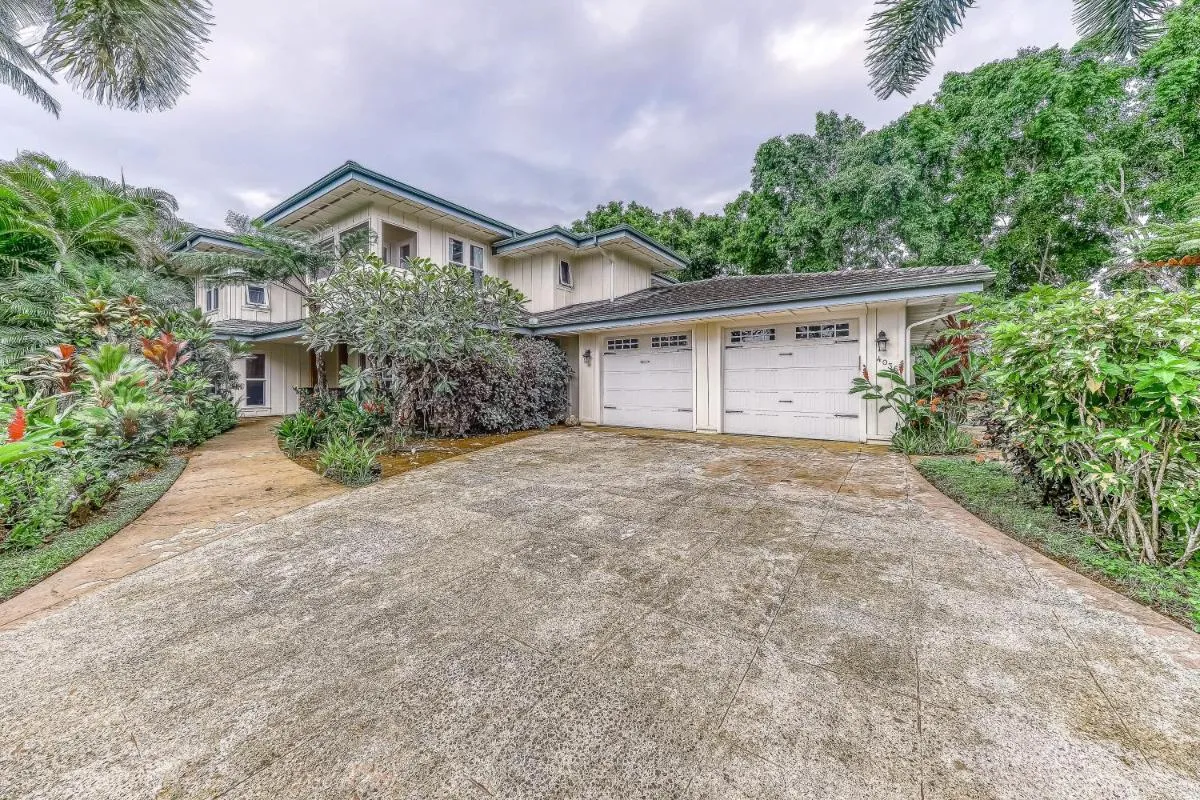 Image 1 of Blue Hawaii House