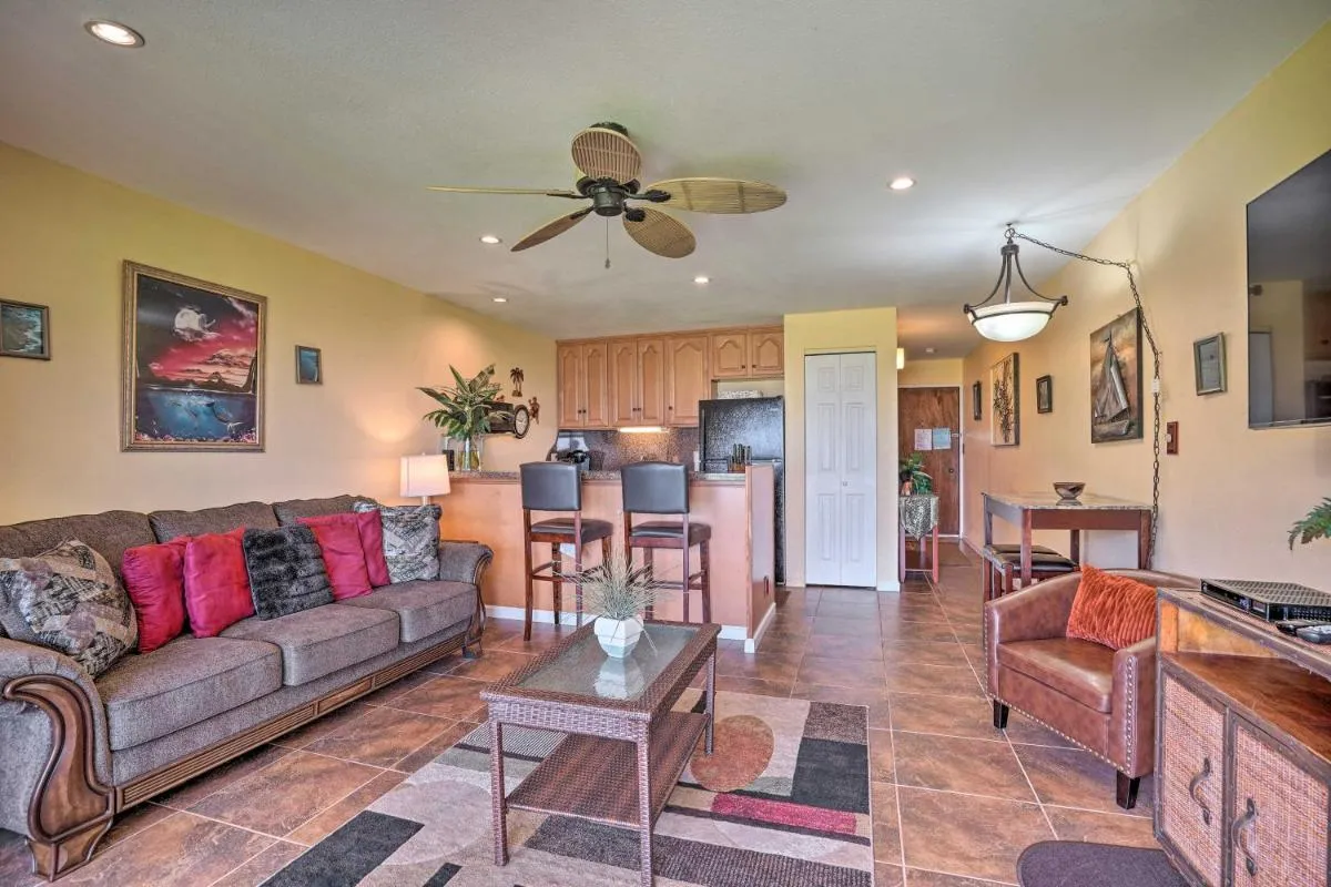 Image 5 of Breezy Kaunakakai Retreat with Community Pool!