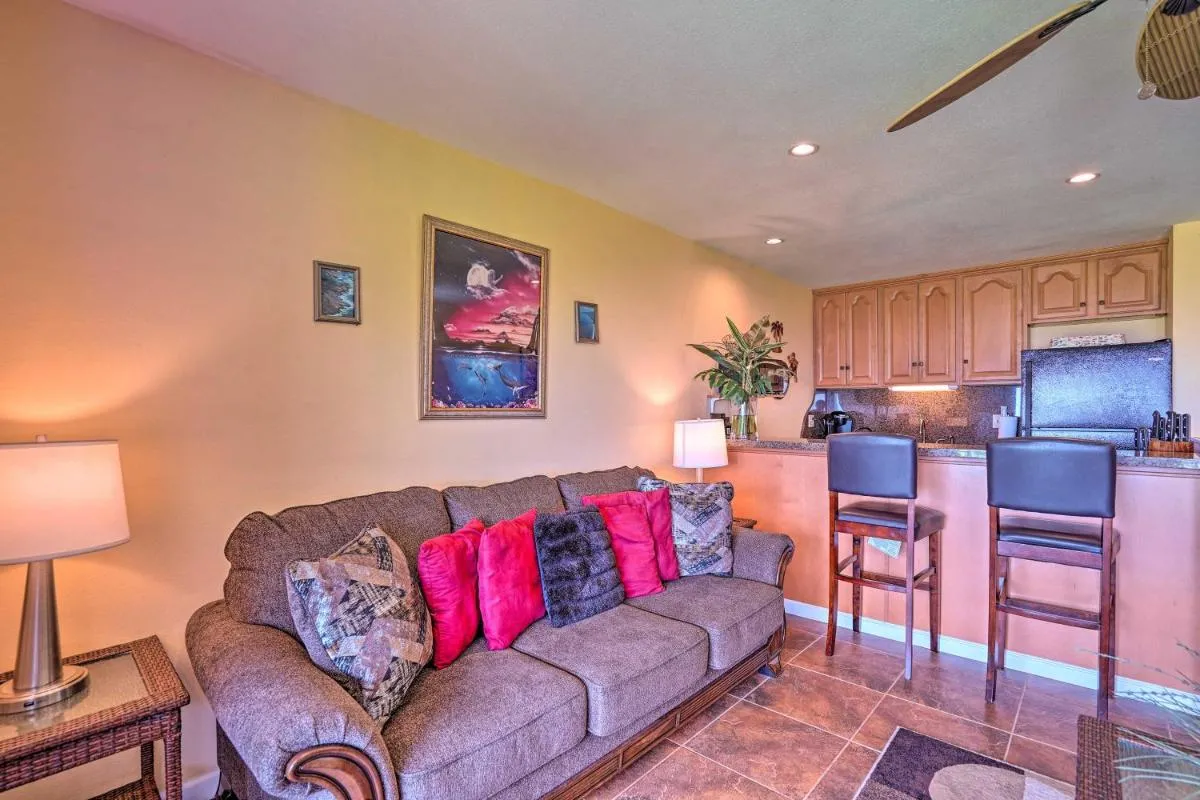 Image 6 of Breezy Kaunakakai Retreat with Community Pool!