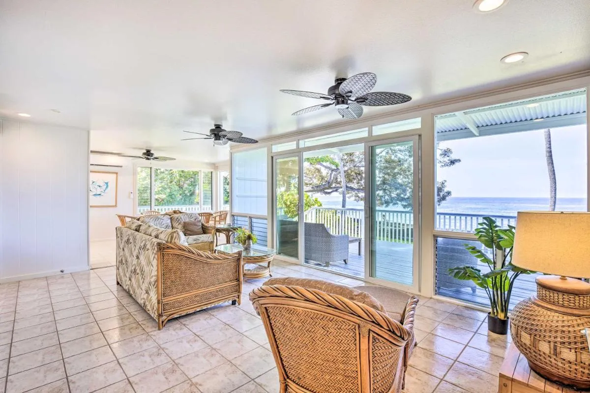 Image 4 of Bright and Airy Beach House with Oceanfront Views