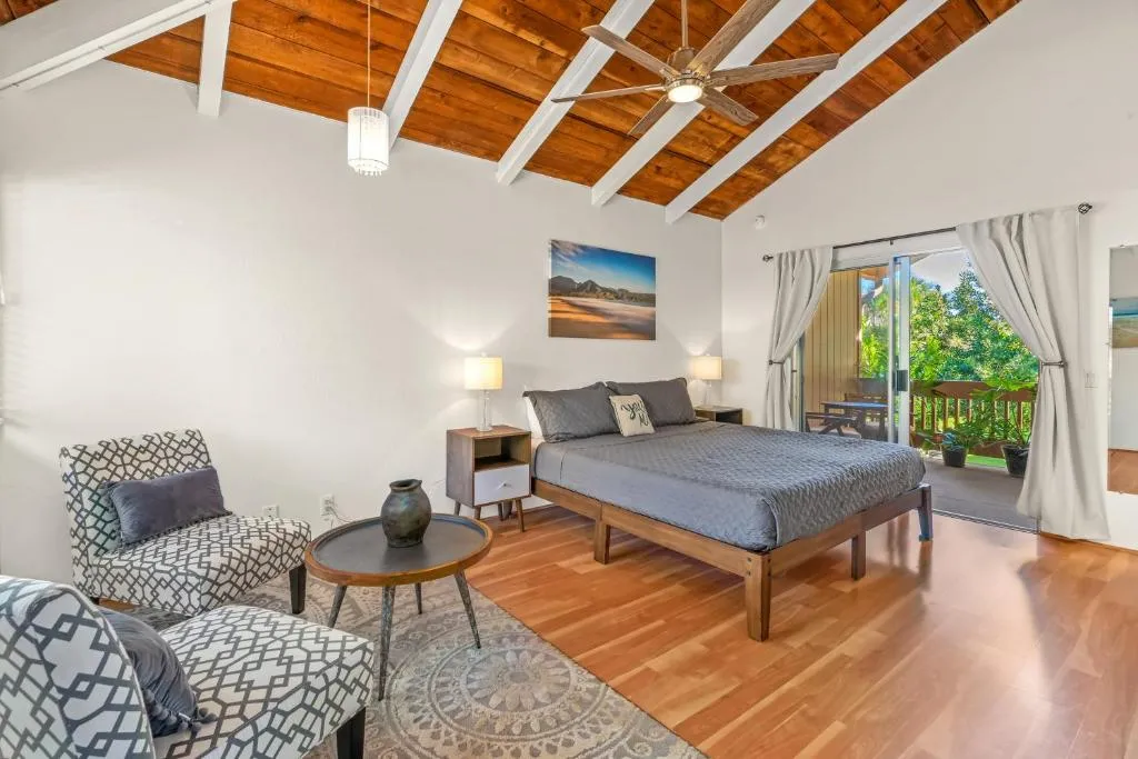 Image of Bright and Beautiful Princeville Studio, Private Lanai, Pool (209B)
