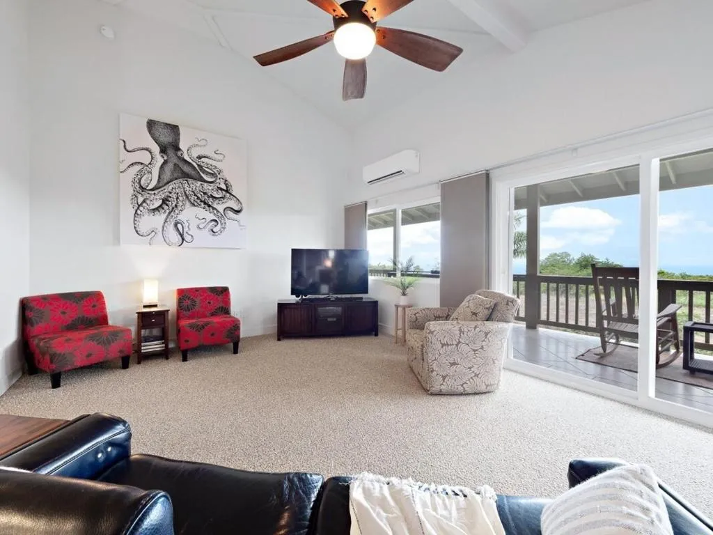 Image of Central Oceanview Modern Cozy 3 Bed House
