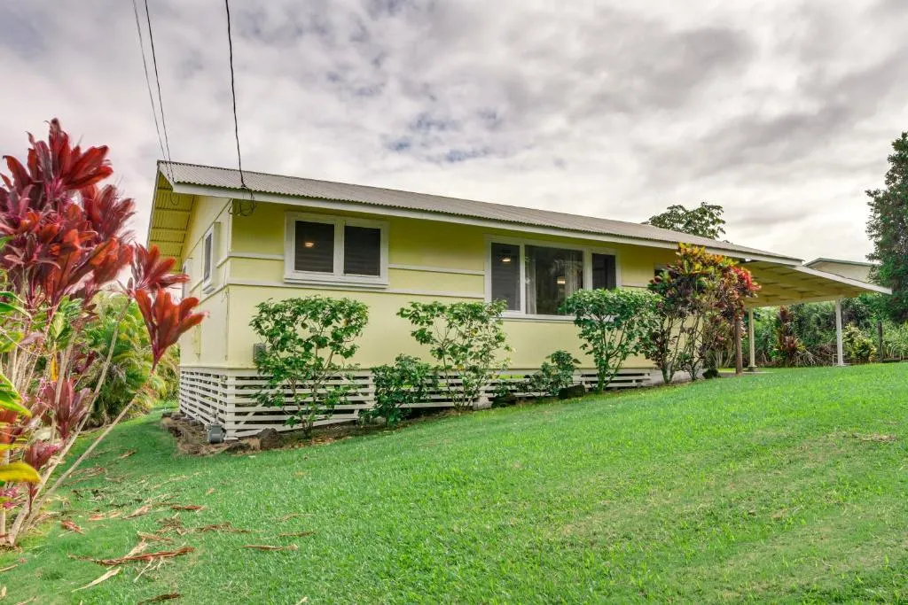 Image of Charming Historic Hilo House Minutes to Beach!