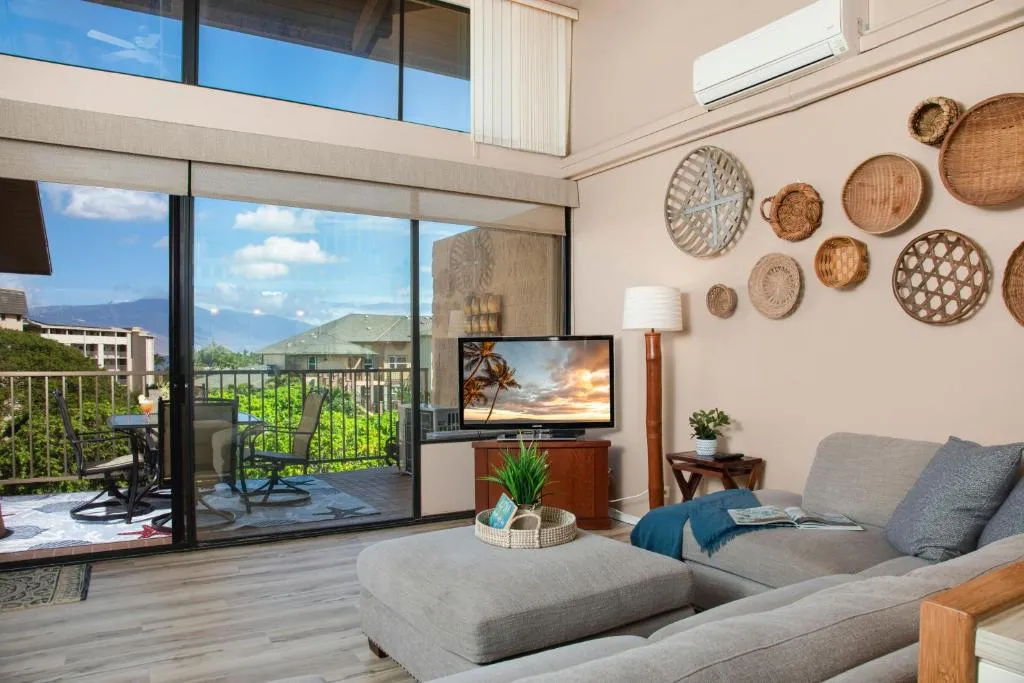 Image of Charming Loft 2BR with Free Parking & Near Beach!