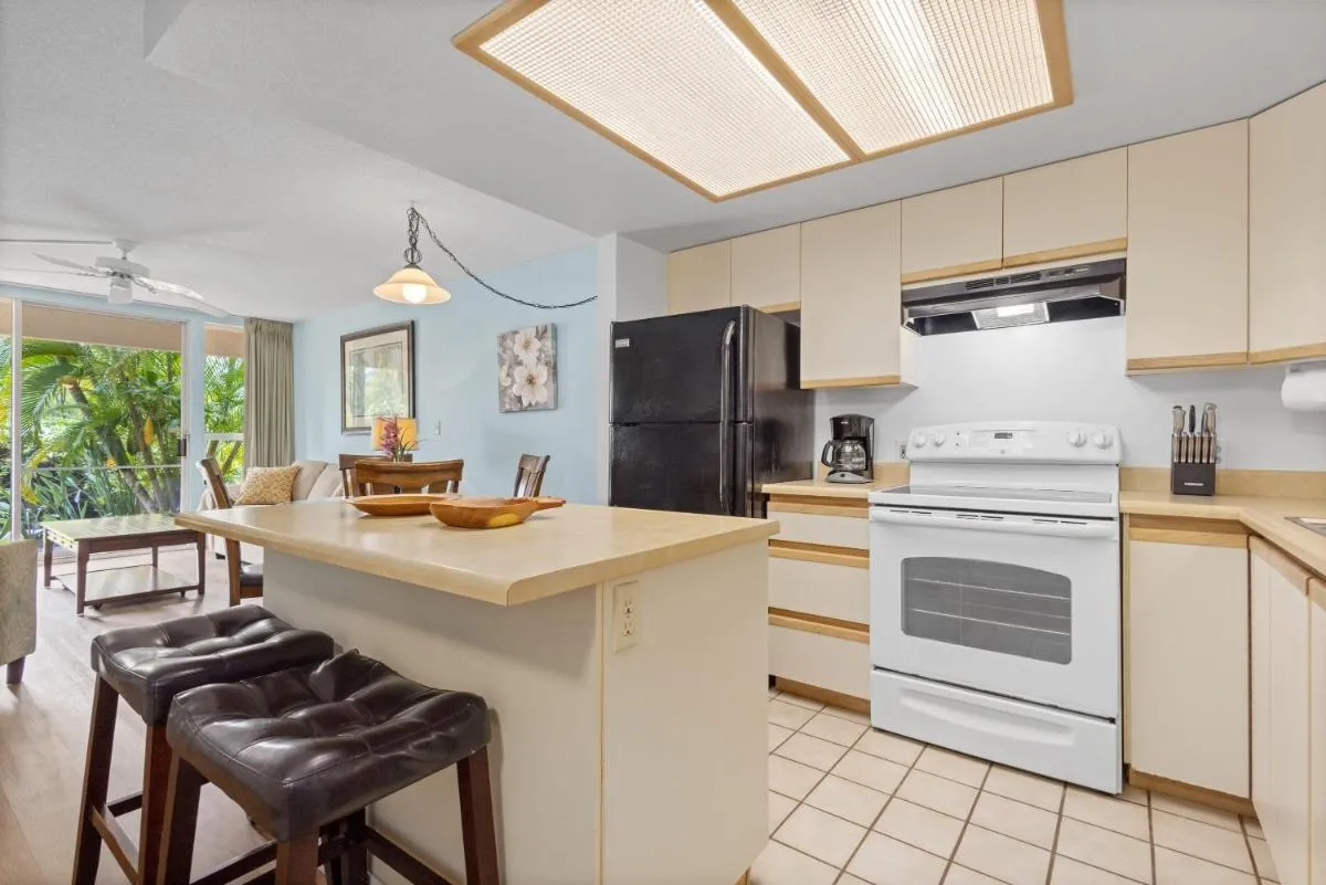Image 4 of Charming & Updated Maui Banyan 2 Bath