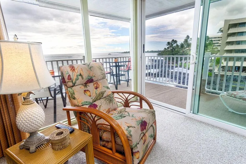 Image 1 of Classic Hawaiian Oceanfront Condo with Top Location – Hale Kona Kai 413 by Casago Kona