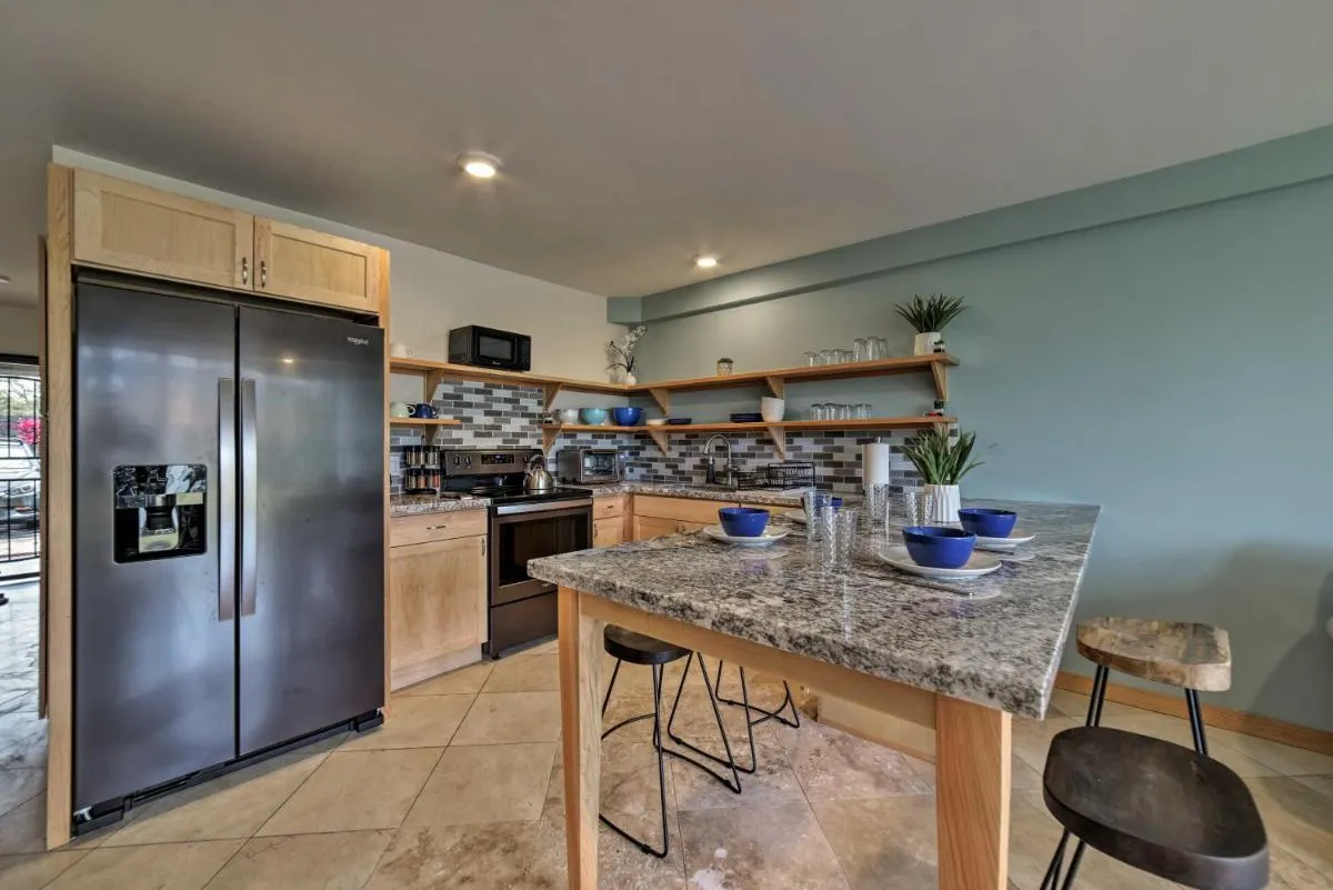 Image 2 of Condo with Lanai at Beginning of Road to Hana!