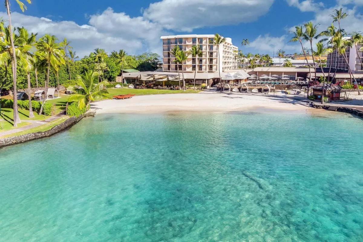 Image 1 of Courtyard by Marriott King Kamehameha’s Kona Beach Hotel