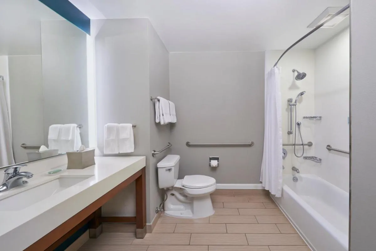 Image 2 of Courtyard by Marriott Oahu North Shore