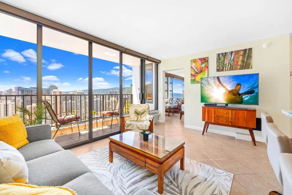 Image of Cozy 1BR Ocean View Condo, Near Beach with Parking