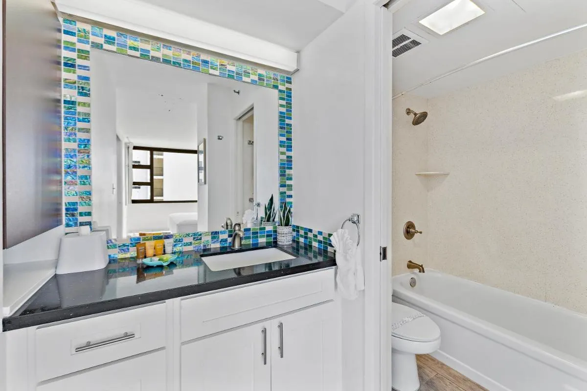 Image 4 of Cozy Ocean View Escape, 1 Block to Beach with Free Parking