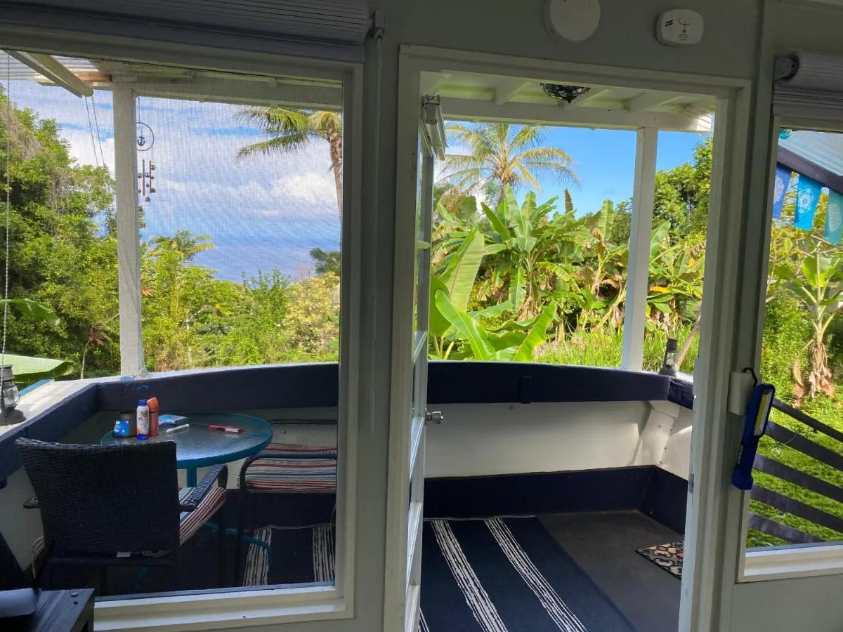 Image 2 of Cozy jungle boat hideaway with stunning ocean view