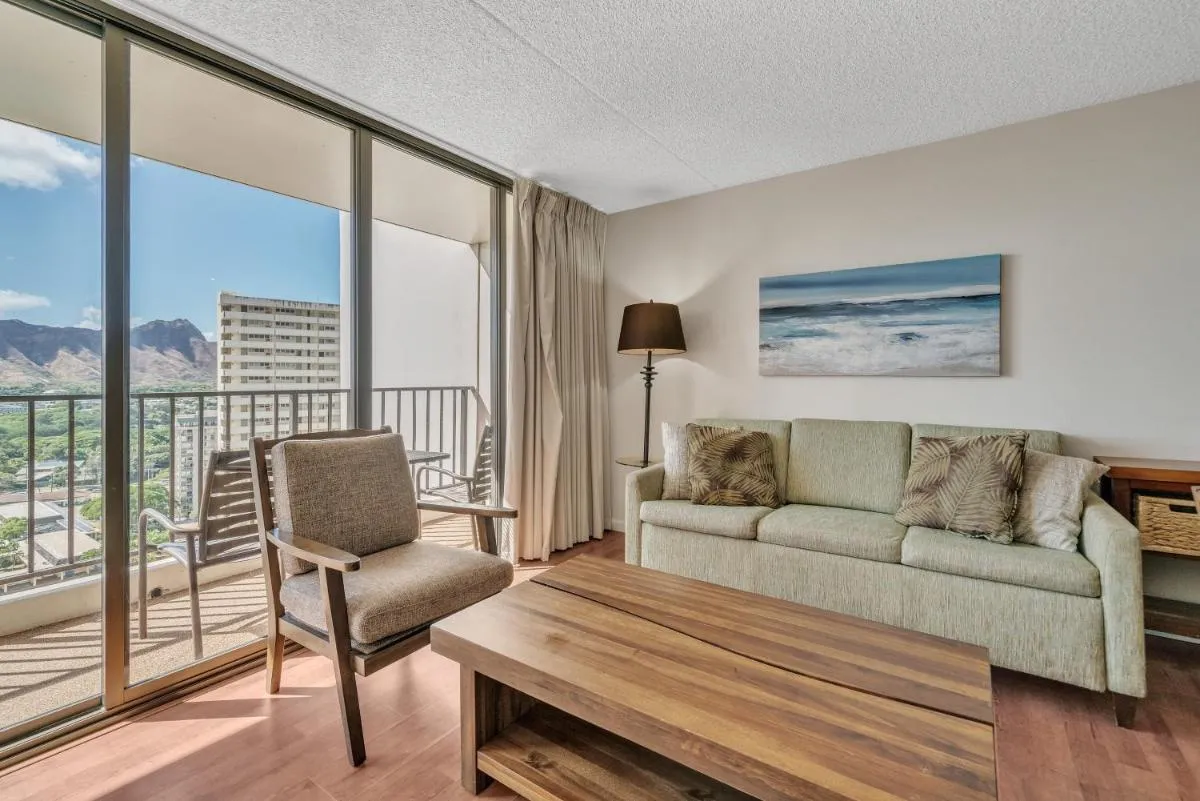 Image 3 of Deluxe 21st Floor Corner Condo with Diamond Head Views condo