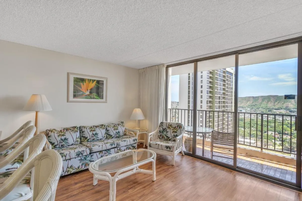Image 1 of Deluxe Ocean and Diamond Head View Waikiki Condo, Free parking!