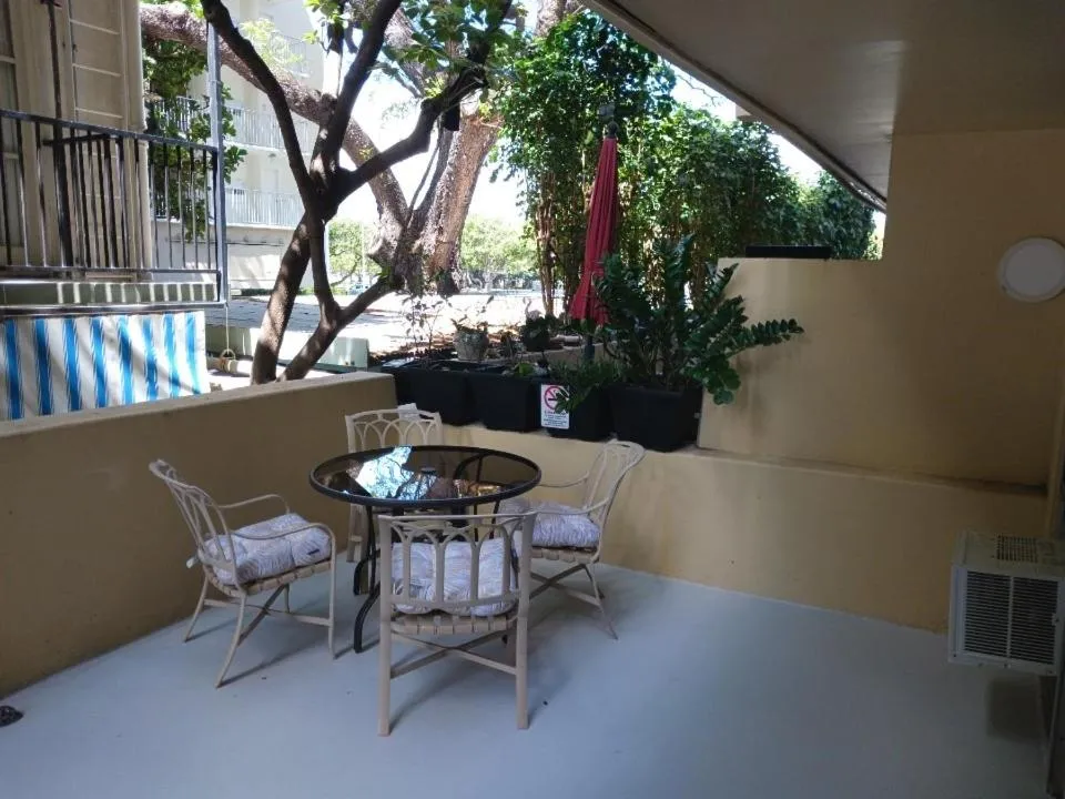 Image 1 of Diamond Head Beach Hotel