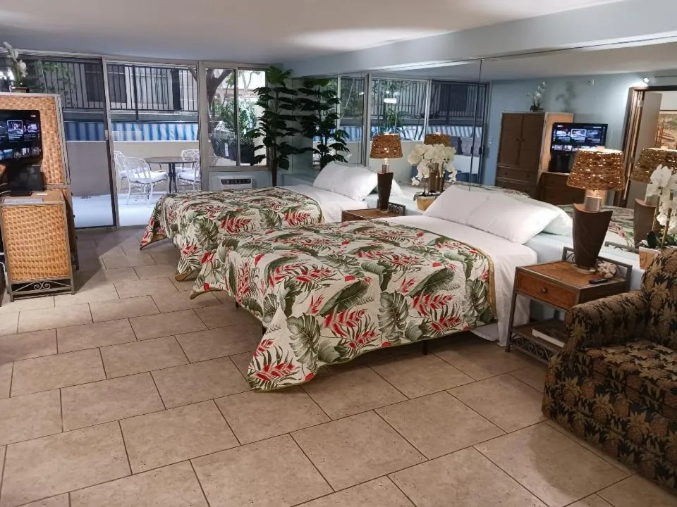 Image 6 of Diamond Head Beach Hotel