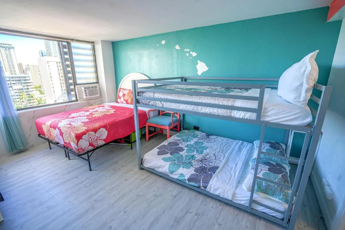 Image 5 of Diamond, Ocean, and Canal view Affordable Family House7person